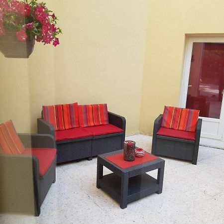 Le Patio Apartment Sarrians Bagian luar foto
